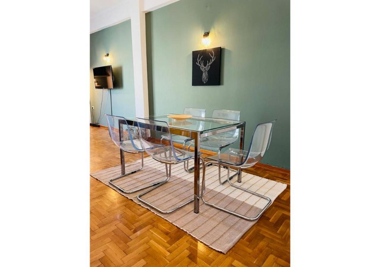 Cozy Apartment In Central Athens - Sleeps 6 Bagian luar foto