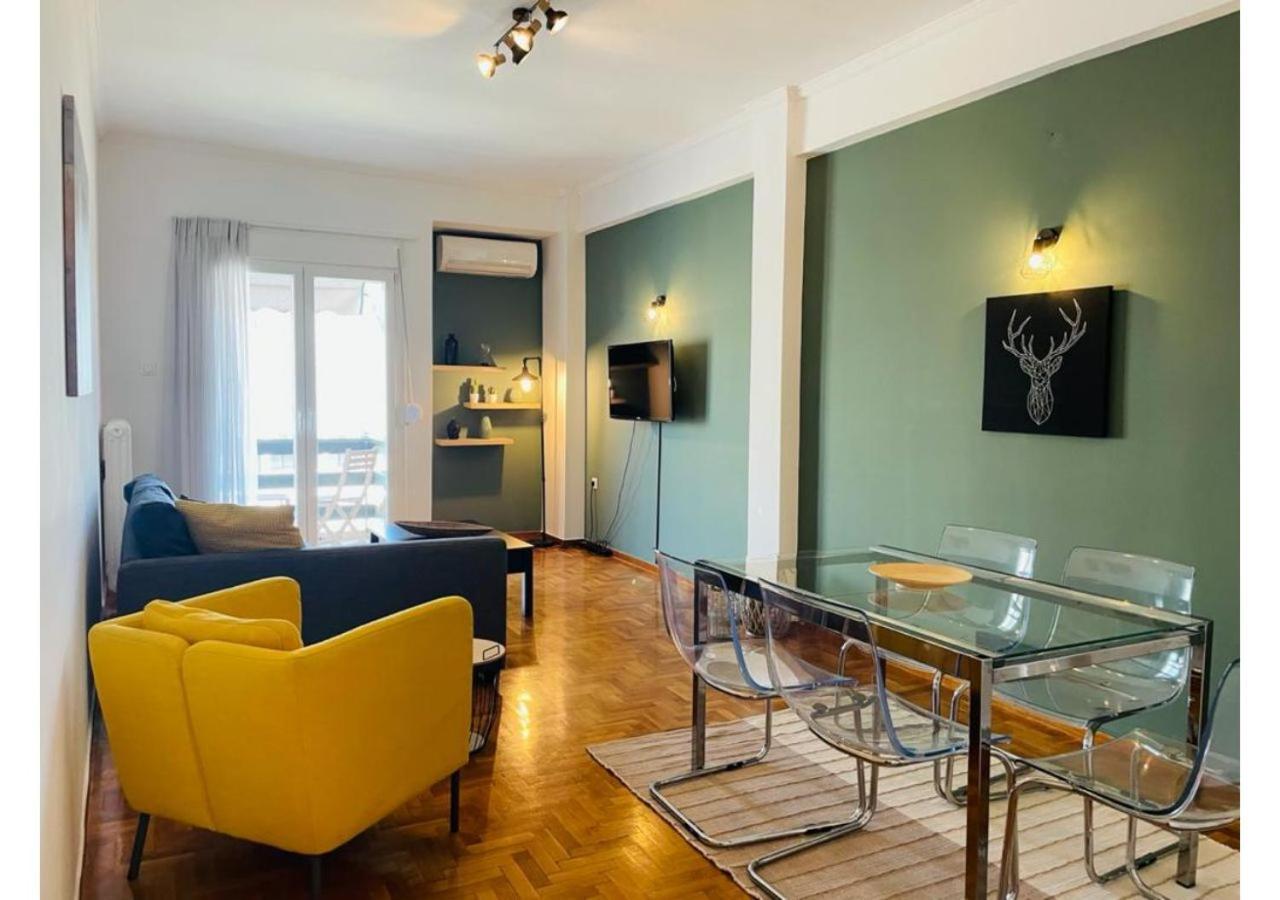 Cozy Apartment In Central Athens - Sleeps 6 Bagian luar foto